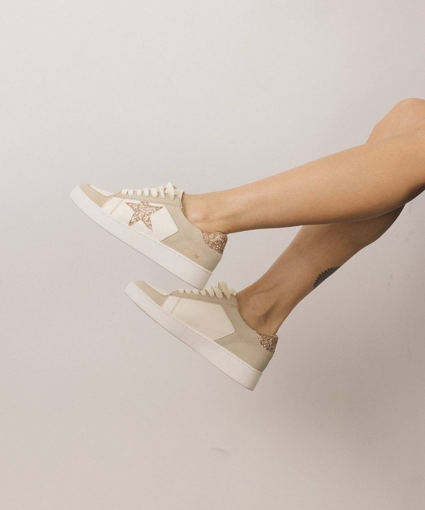 The Liberty Beige | Glitter Star Sneaker